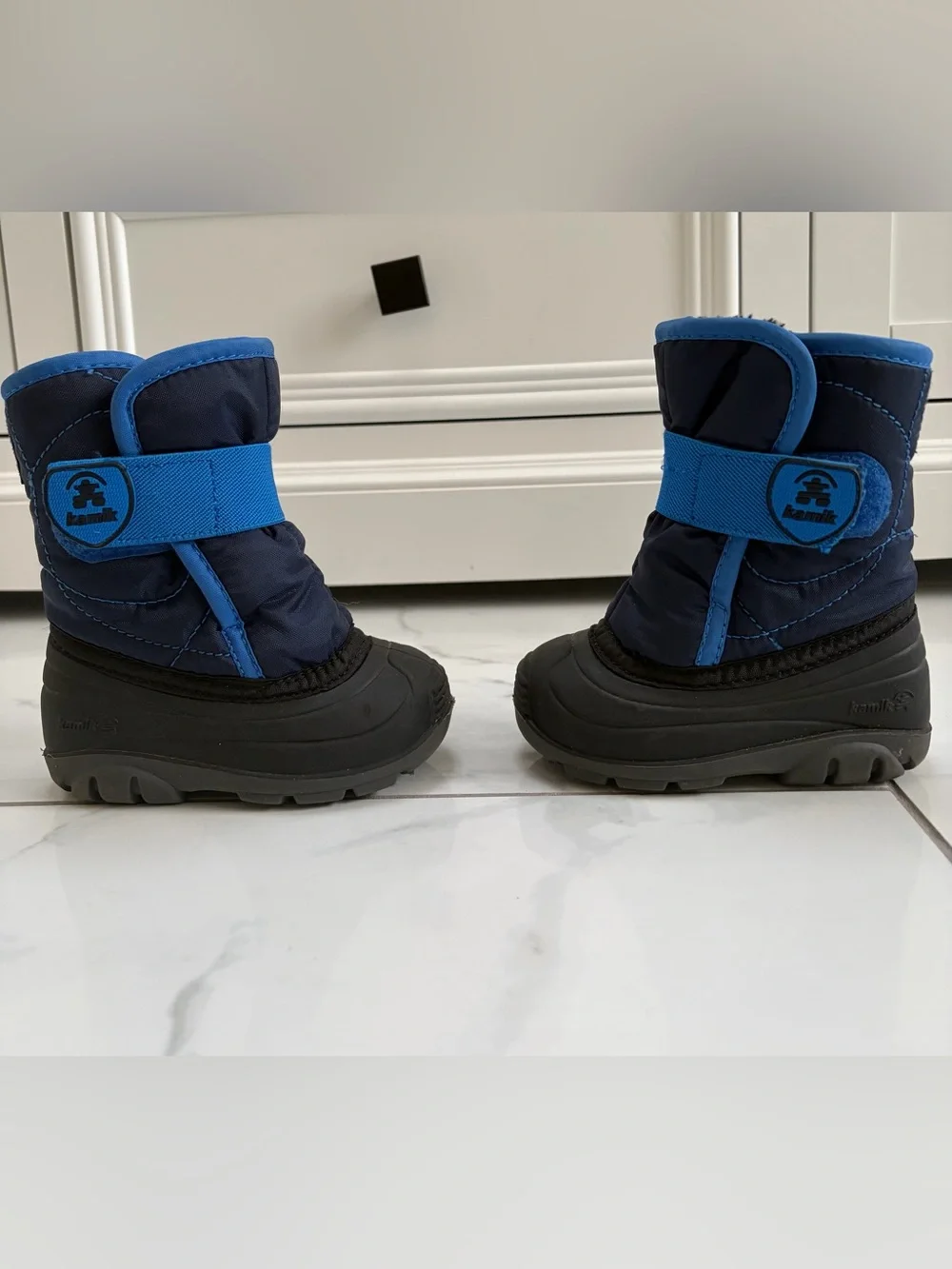 Kamik Kids Snow Boots Size 5 Blue Black Faux Fur Lined Winter Boots